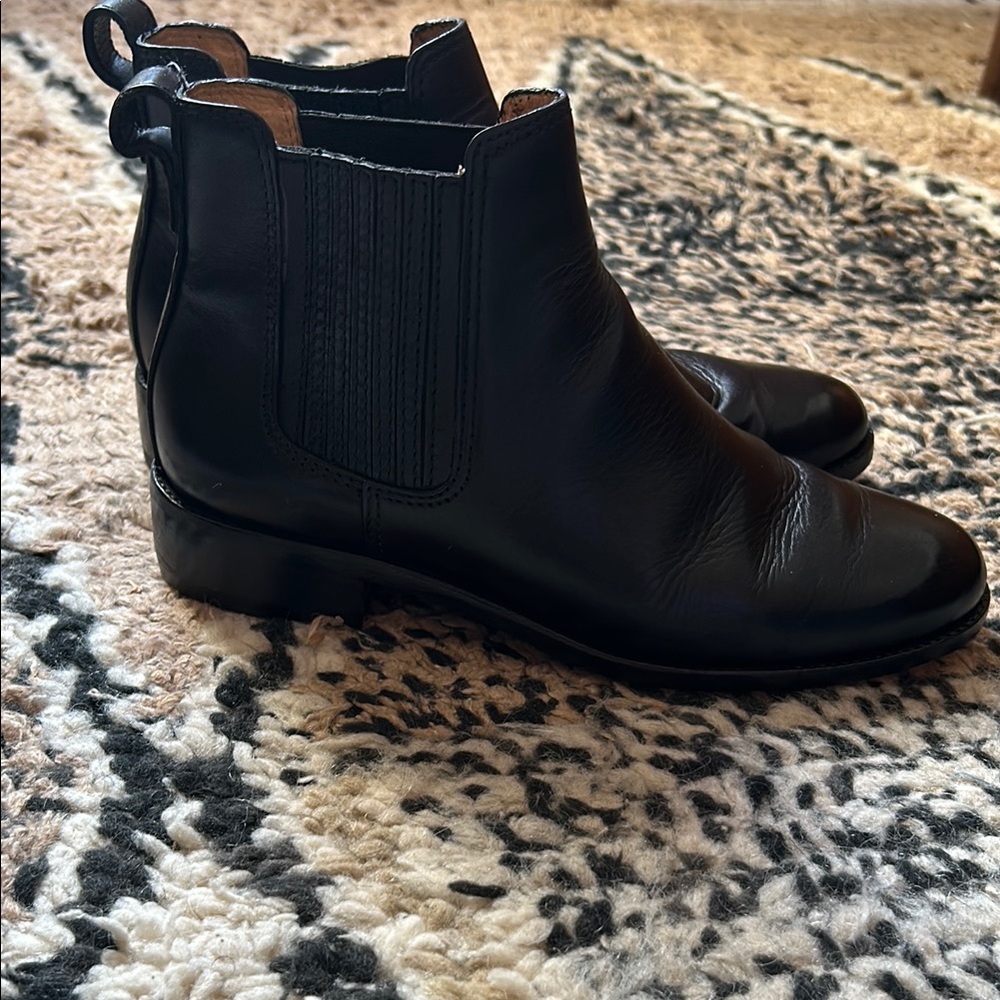 Women’s Black Leather Chelsea Boots